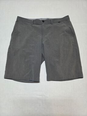 travis mathew shorts 36 mens Grey